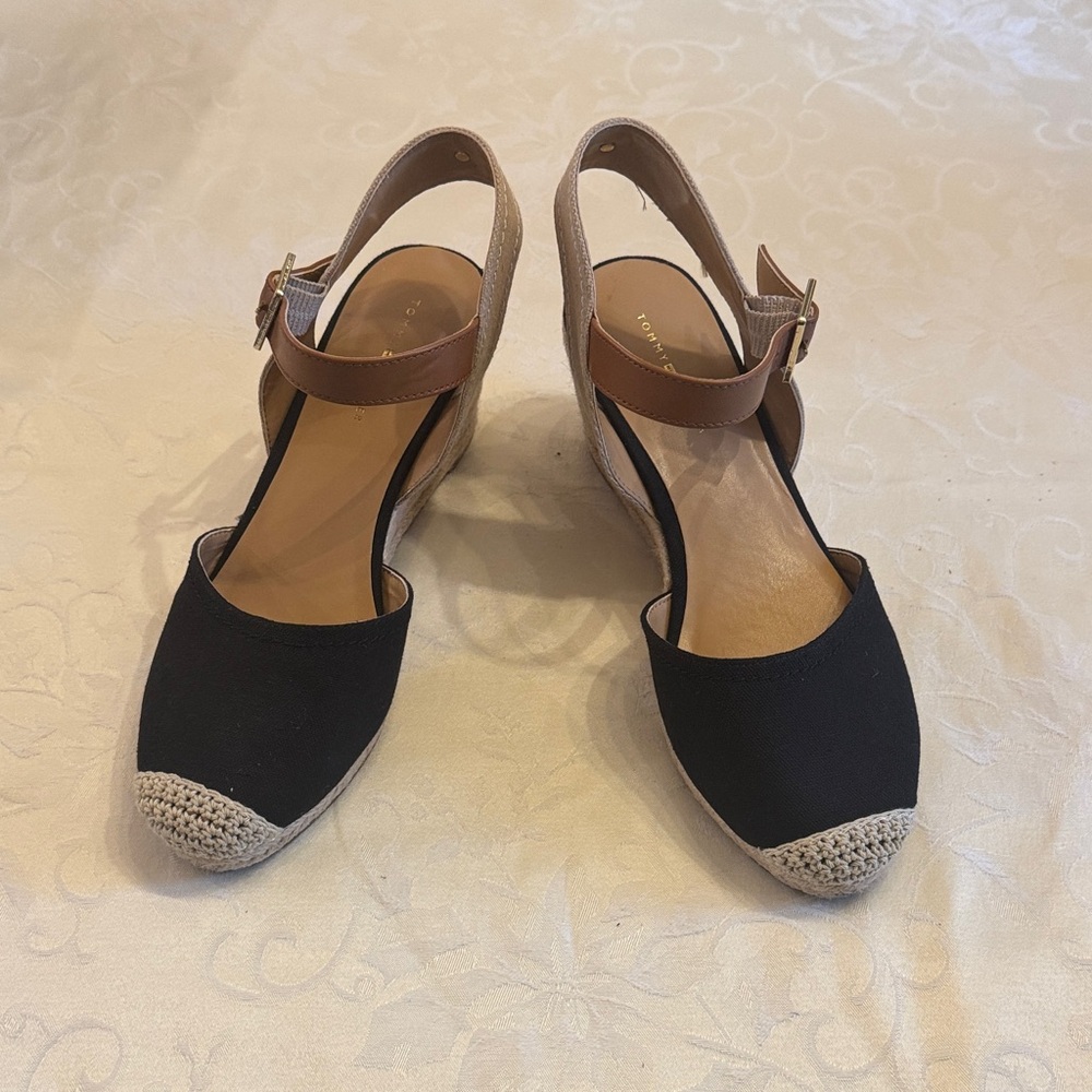 Tommy Hilfiger Black and Tan Wedge Espadrille Sandals - Picture 7 of 9